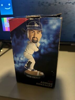 Adrian Gonzalez LA Dodgers 2013 Bobble Bobblehead SGA as is condition box